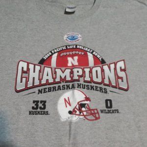 Gildan 2009 Pacific Life Holiday Bowl Nebraska Cornhuskers  T Shirt
